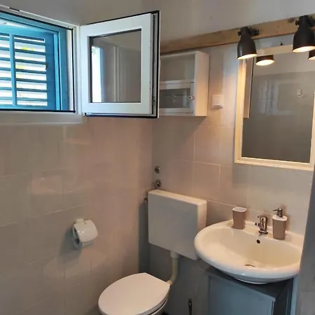 Getaway House Gundula Holiday home Podstrazje