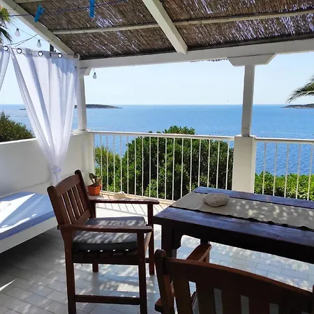 Holiday home Getaway House Gundula *