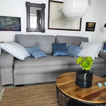 Holiday home Getaway House Gundula Podstrazje